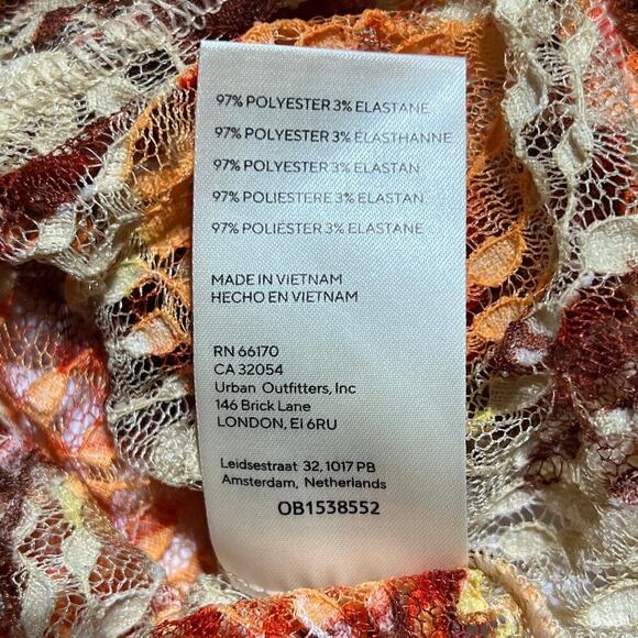 Free People NEW Crop Lace Top Floral Coral Tee Shirt Boho Festival Fairy Cottage - Picture 11 of 11